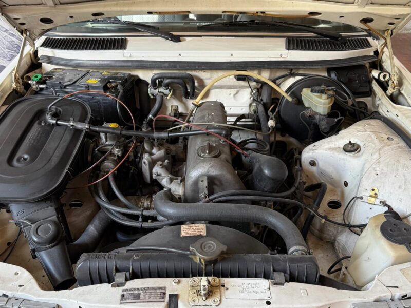 MERCEDES C 190