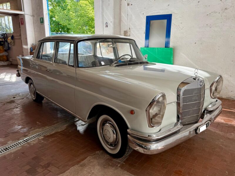 MERCEDES C 190