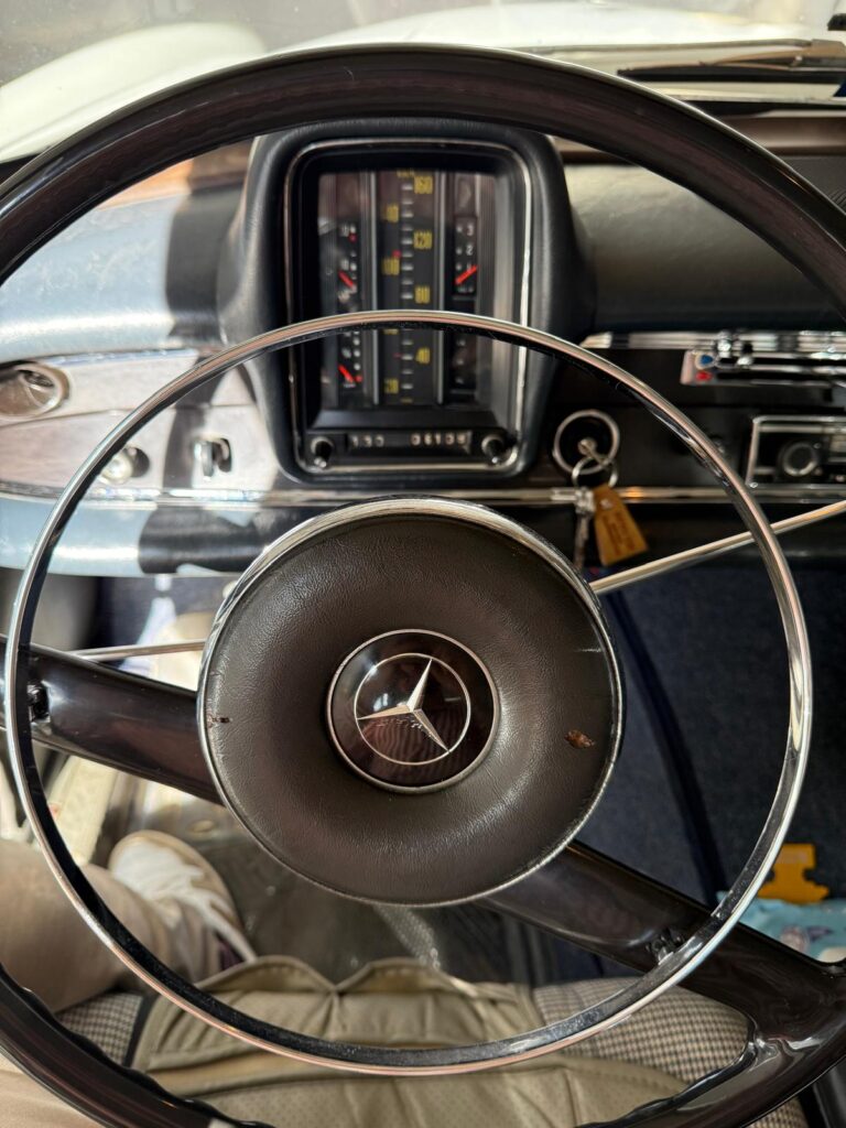 MERCEDES C 190