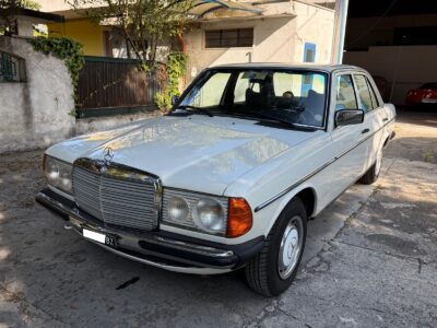 MERCEDES 200