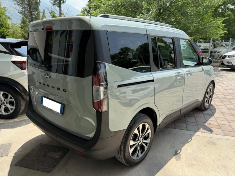 Ford Tourneo Courier Tourneo Courier 1.0 EcoBoost Titanium