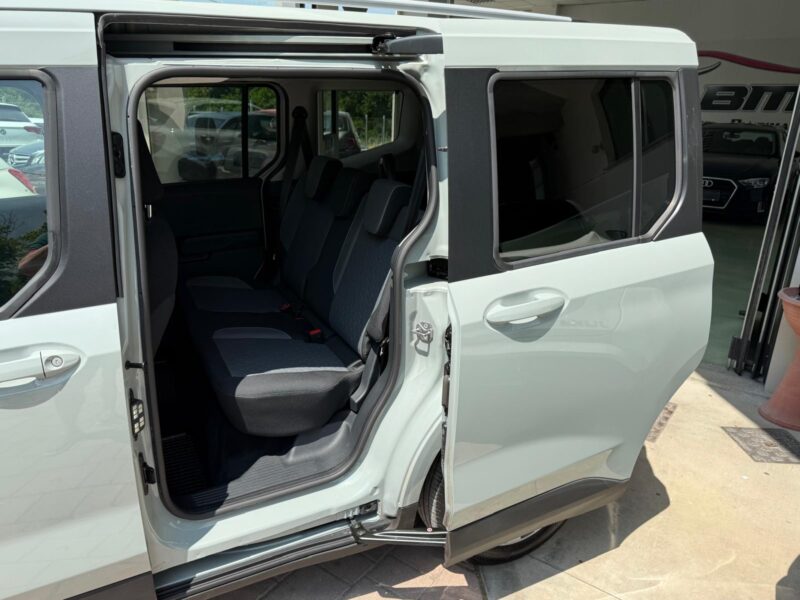 Ford Tourneo Courier Tourneo Courier 1.0 EcoBoost Titanium