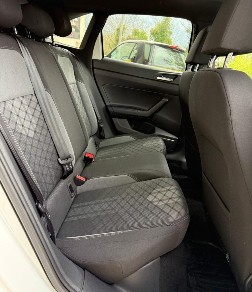 VOLKSWAGEN TAIGO 1.0 TSI R-LINE
