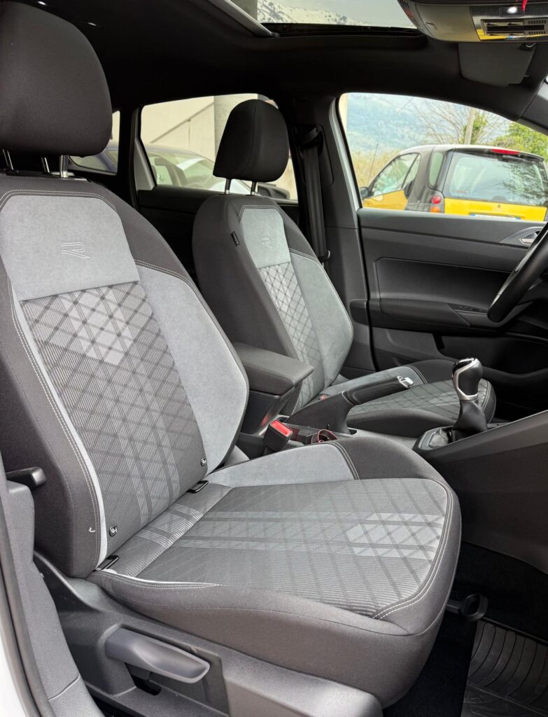 VOLKSWAGEN TAIGO 1.0 TSI R-LINE