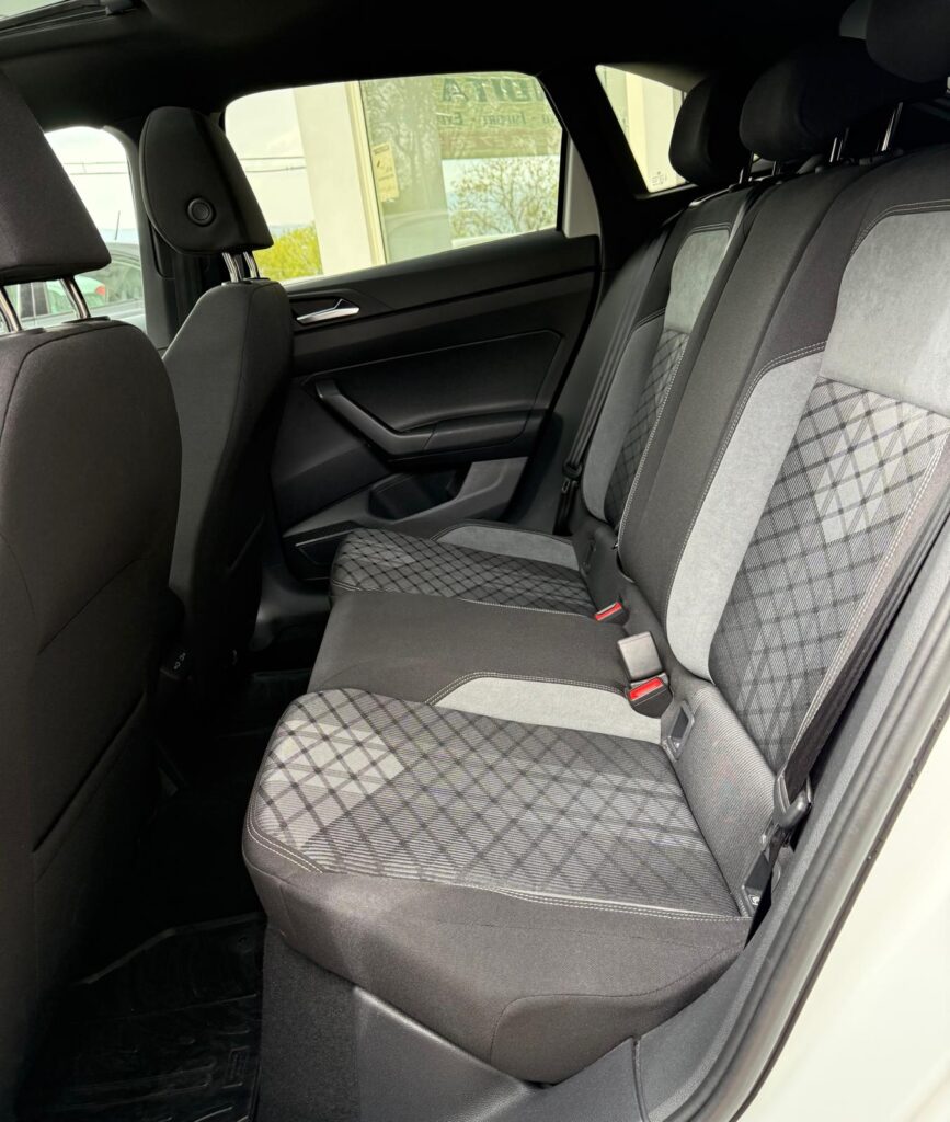 VOLKSWAGEN TAIGO 1.0 TSI R-LINE