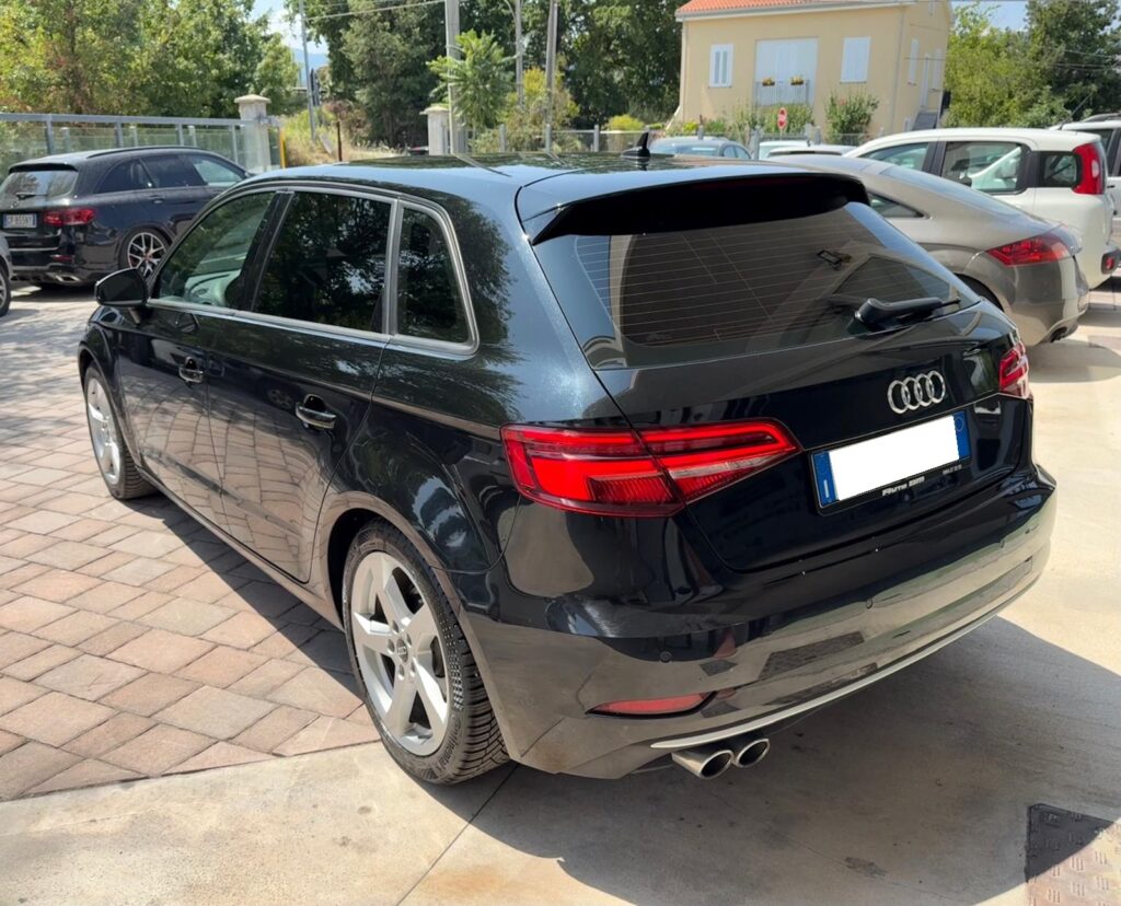 AUDI A3 SPORTBACK 2.0 TDI S-LINE