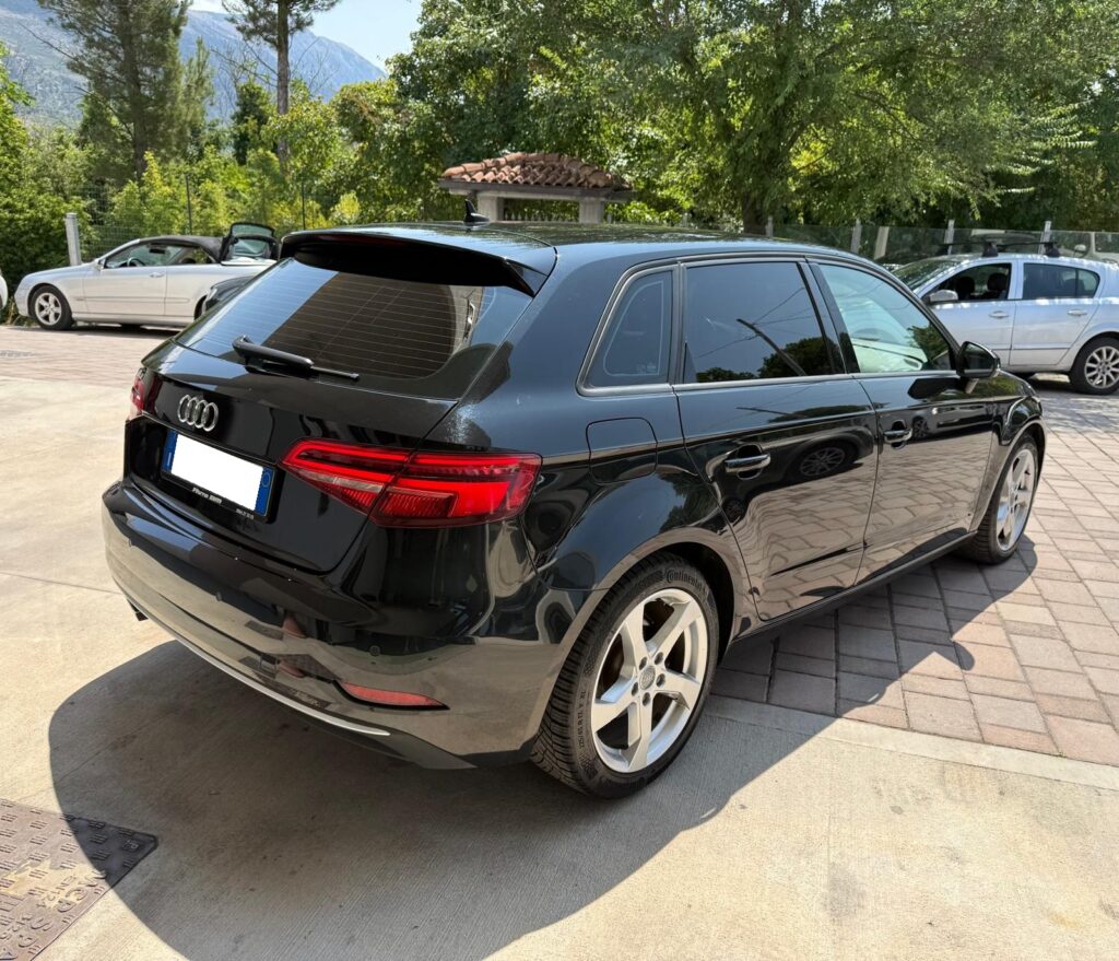 AUDI A3 SPORTBACK 2.0 TDI S-LINE