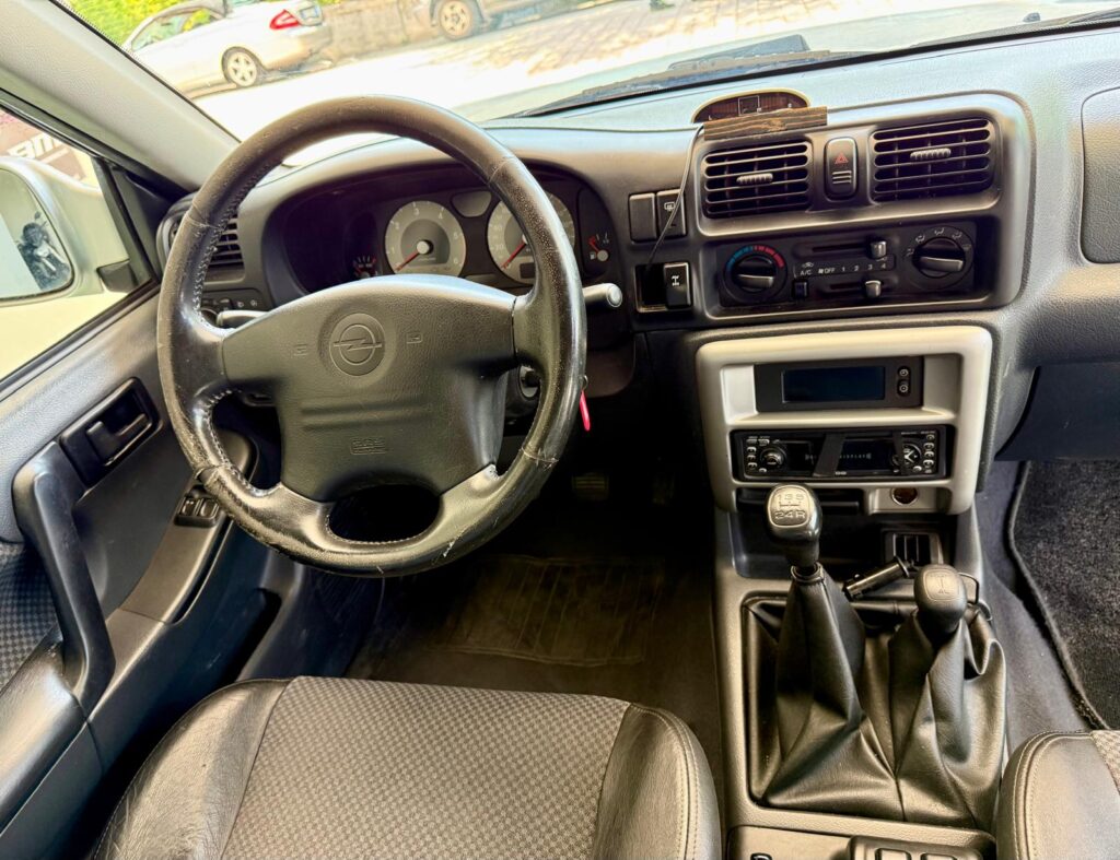 OPEL FRONTERA 2.2 D 4X4
