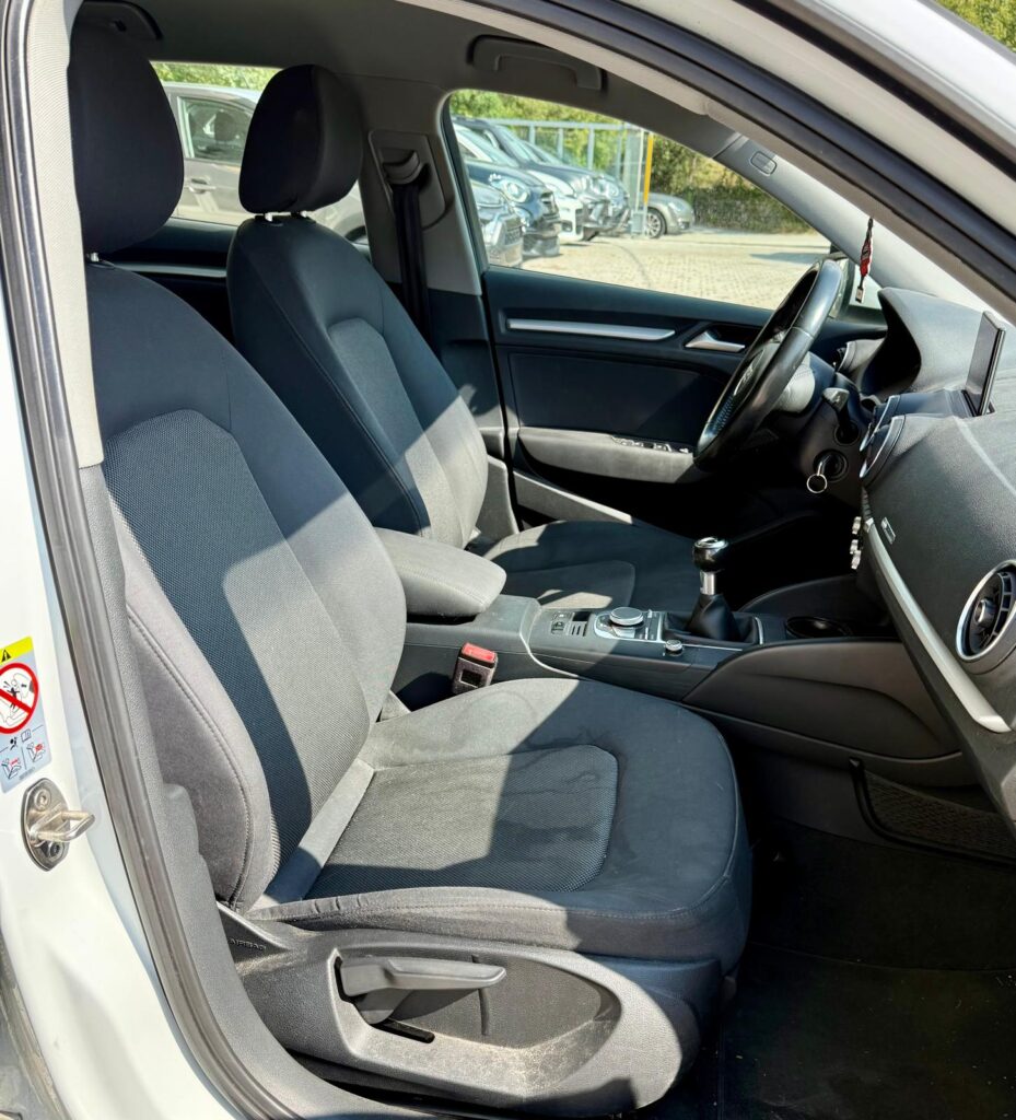 Audi A3 Sportback 30 1.6 tdi Sport 116cv