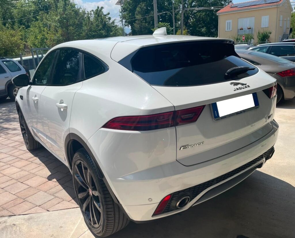 Jaguar E-Pace 2.0d i4 R-Dynamic HSE awd 180cv auto my19